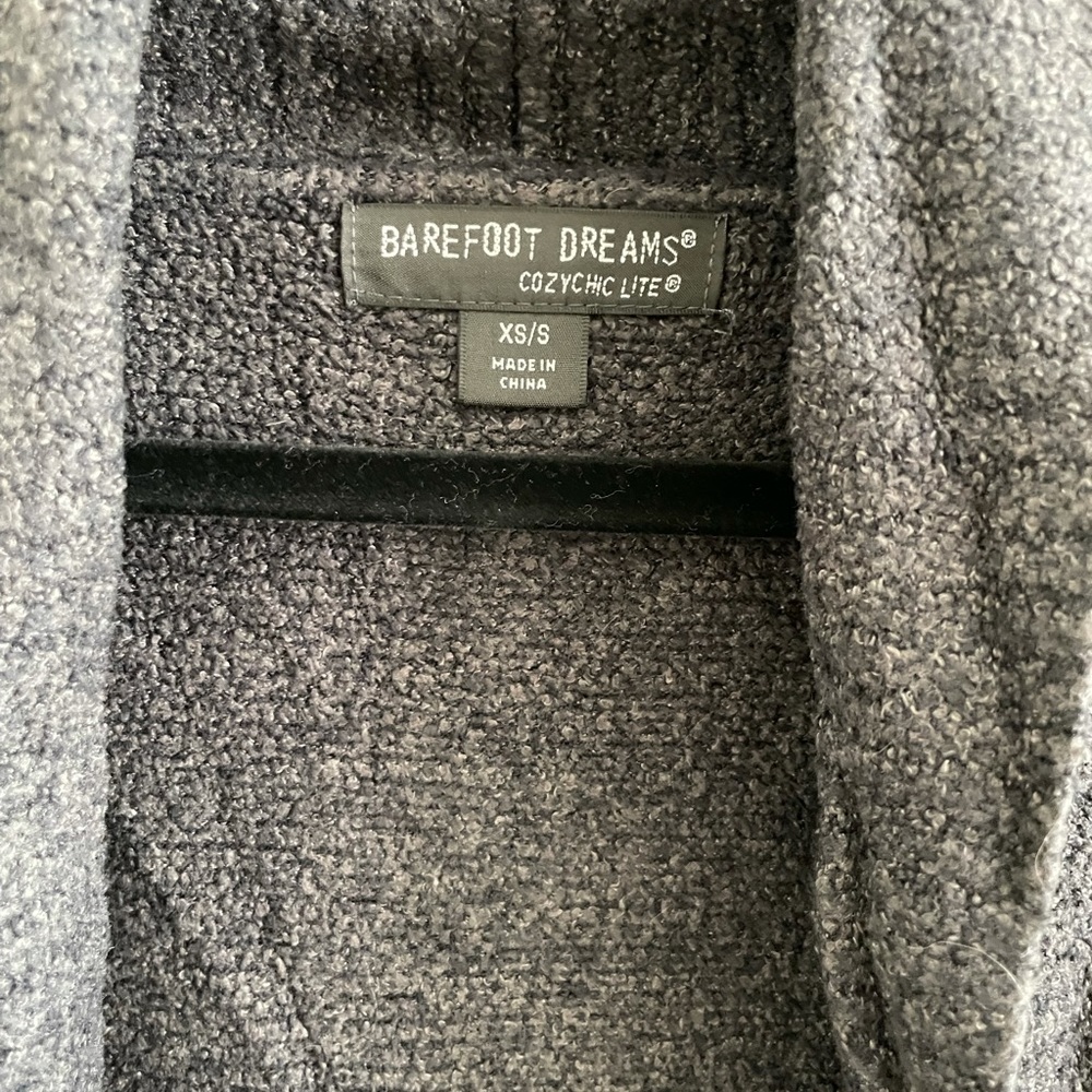 Barefoot Dreams Cozy Chic cardigan! - Picture 2 of 2